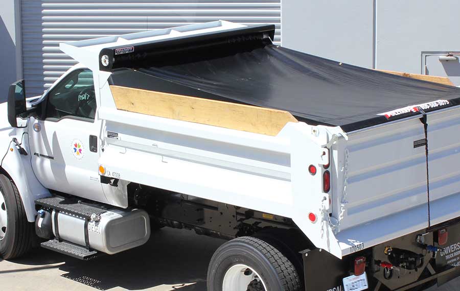 markets-commercial-vehicle-work-trucks-featured-WT-prod-tarping-systems-pulltarps-900×570