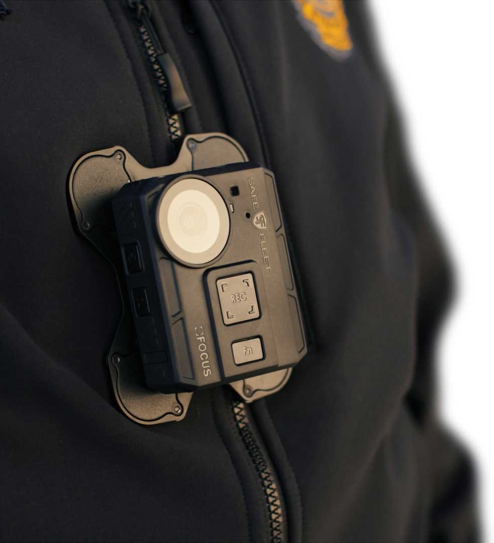 Safe-Fleet_Product-Teaser-Video_Final-01-HD-LE-Bodycamera.00_00_14_06.Still012